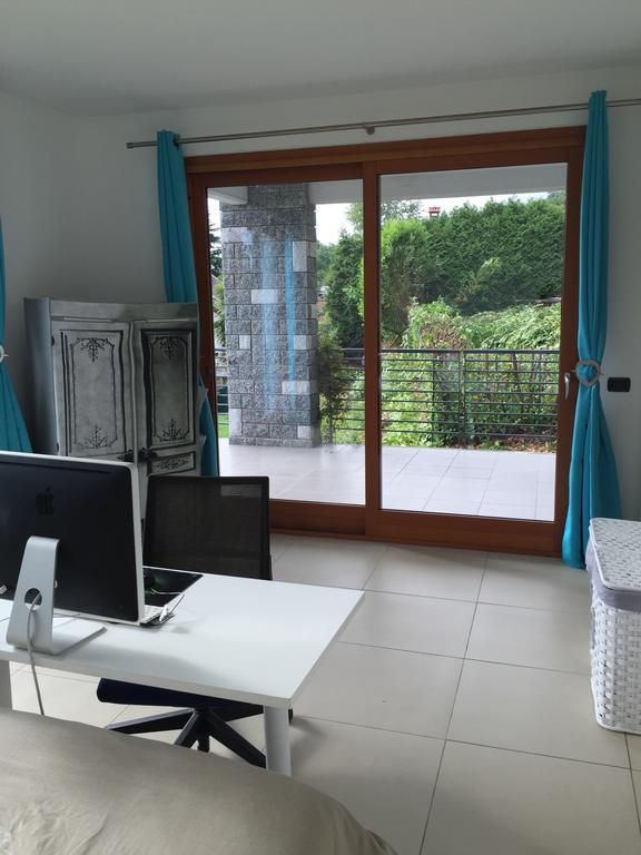 Armonie Del Lago - Lakeview Retreat With Private Garden, Pool & Jacuzzi Baveno Bagian luar foto