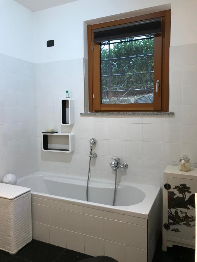 Armonie Del Lago - Lakeview Retreat With Private Garden, Pool & Jacuzzi Baveno Ruang foto